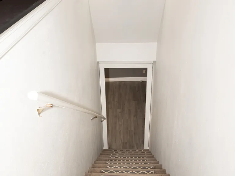 1426 W Nottingham Cir — Photo 32