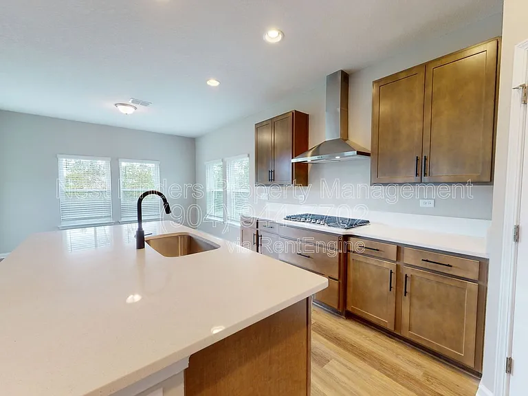 235 Starnberg Ct — Photo 8