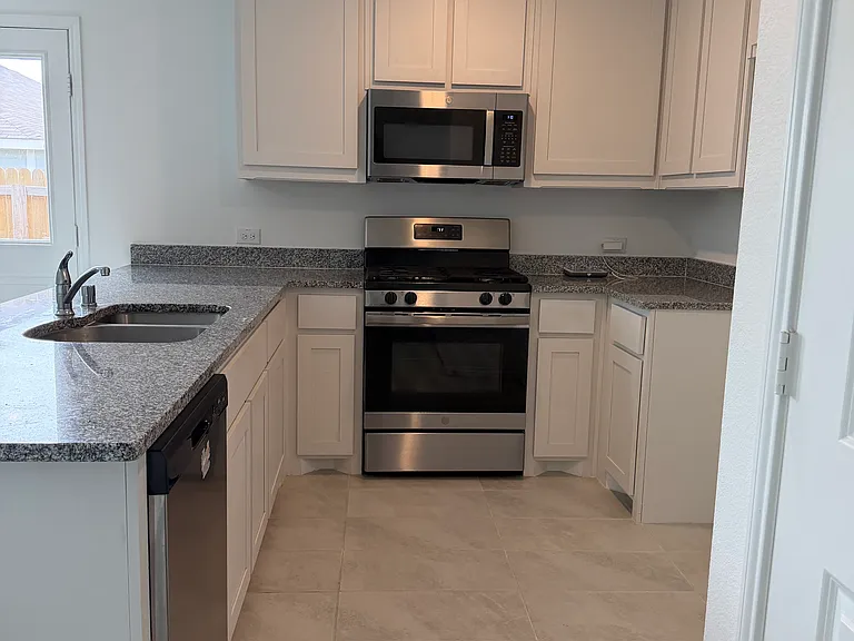 3352 Beckwith Way — Photo 8