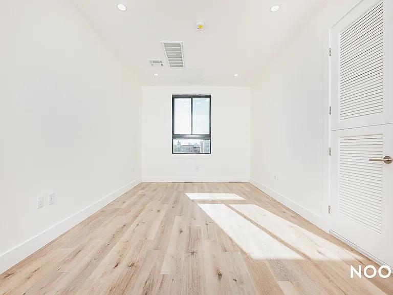 570 Nostrand Ave #6C — Photo 3
