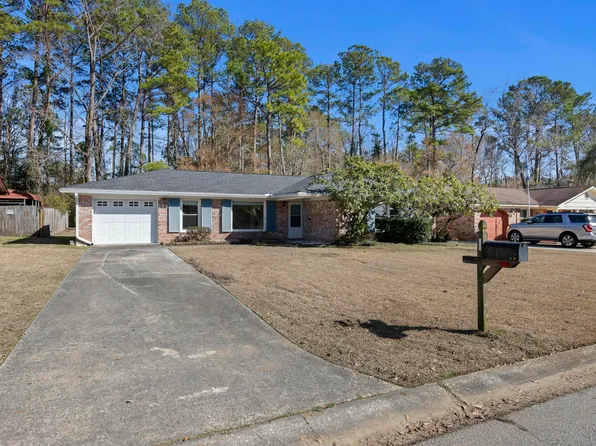 179 Foxborough Rd, Goose Creek, SC 29445