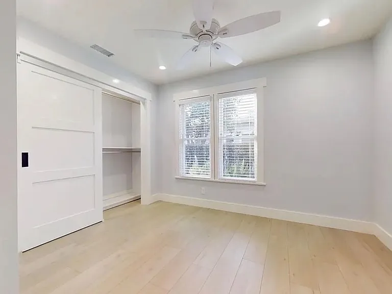 721 W Almond Ave — Photo 5