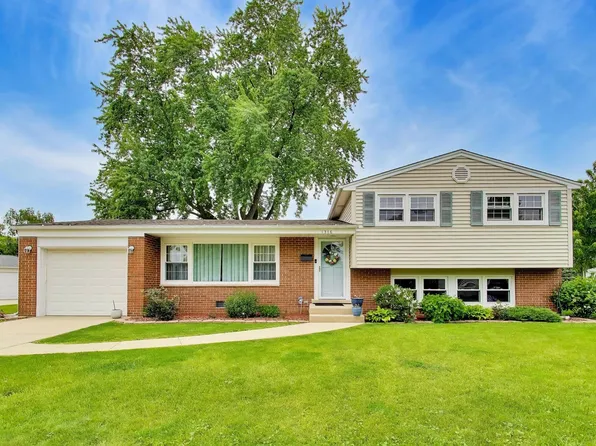 1316 W Plymouth Ct, Arlington Heights, IL 60004