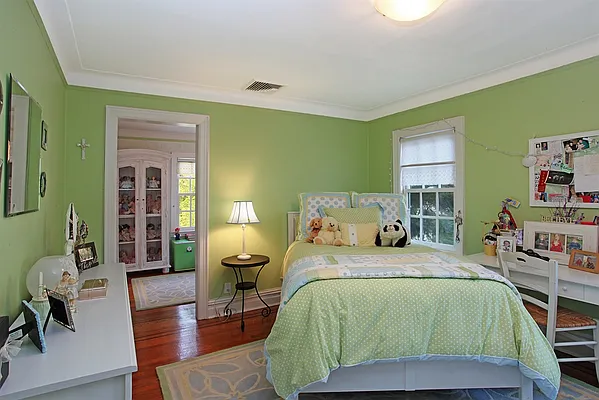 Sold by Corcoran | media 3