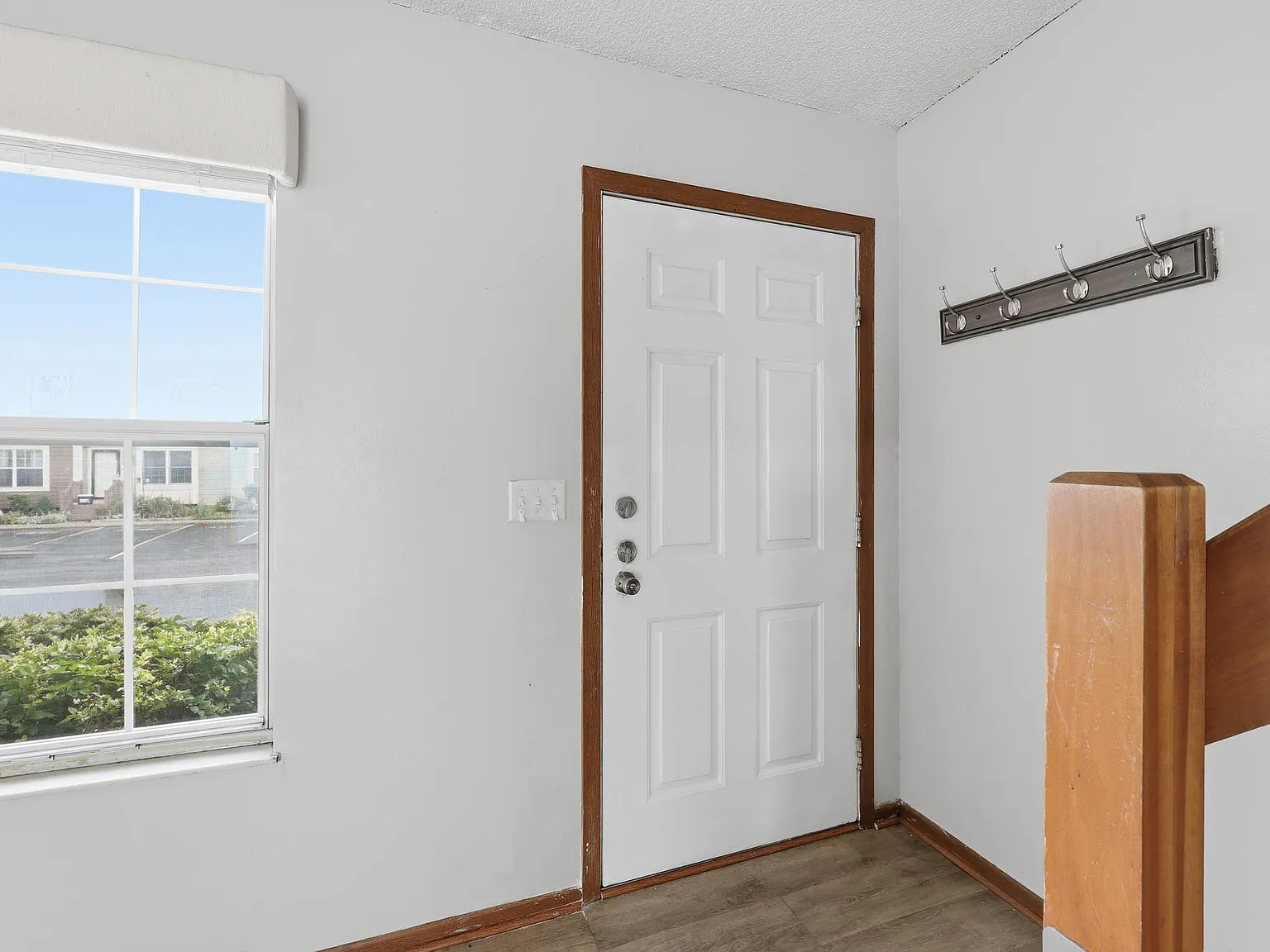 2 bed, 1.5 bath, 950 sqft, $1,699 — Photo 3