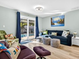 1412 Gladys Cir, Dunedin, FL