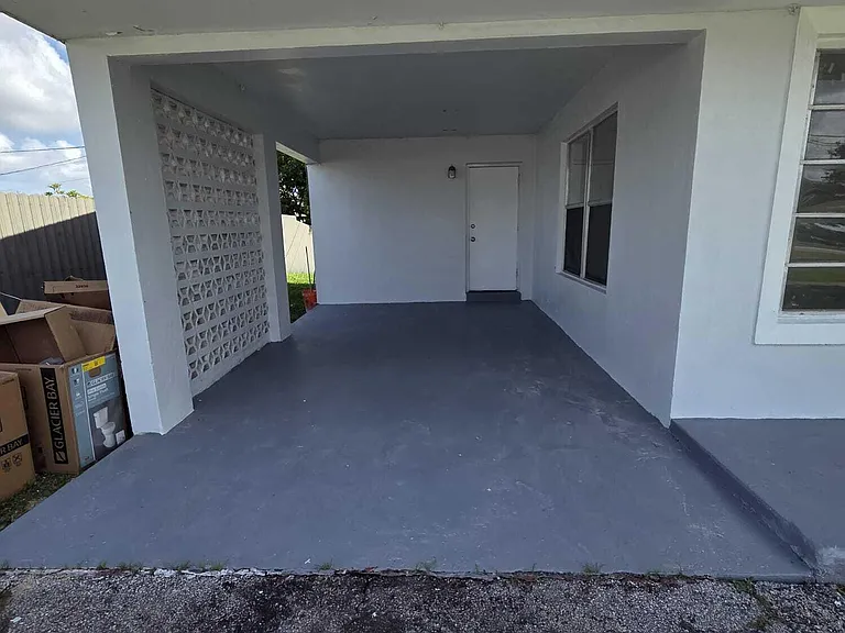 2455 NW 207th St — Photo 14
