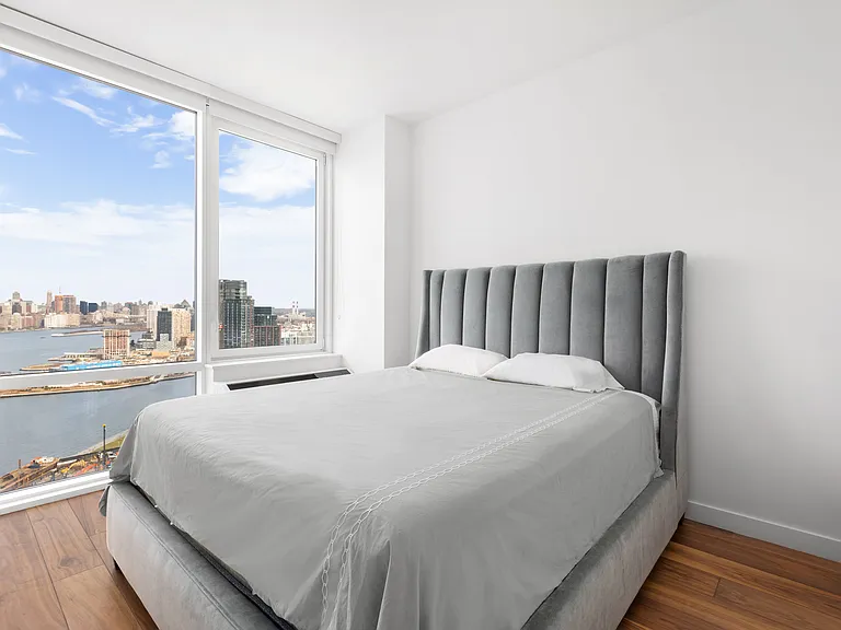 21 India St #35A — Photo 12