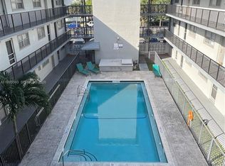 16215 NE 18th Ct APT 305, North Miami Beach, FL 33162