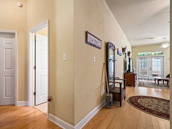 5th image of 5576 Hampton Hill Cir