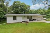 S6413 County Road Pf-S1908-001.jpg