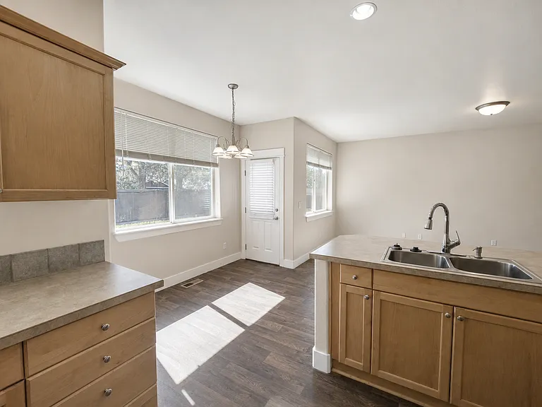 61167 Brosterhous Rd — Photo 17