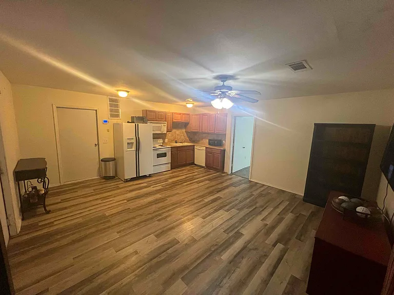 7605 S 230th East Ave — Photo 3