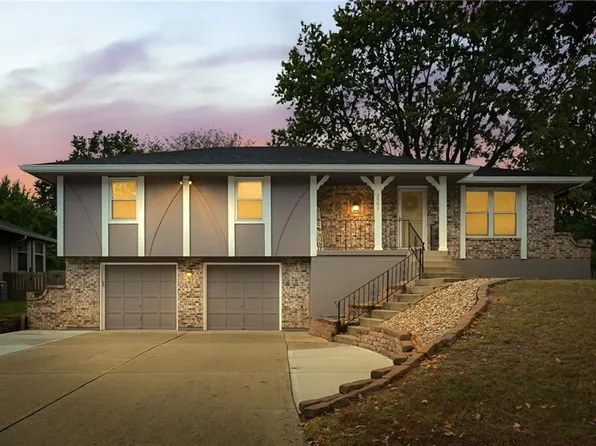 2901 SE 6th St, Blue Springs, MO 64014