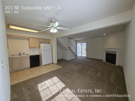 2nd image of 203 NE Sunshine St APT A