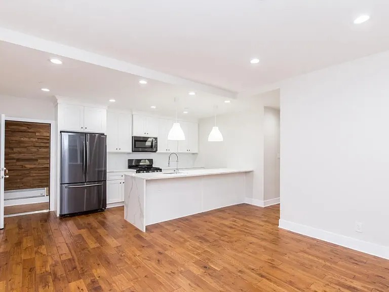 1420 E Susquehanna Ave #B-C — Photo 4