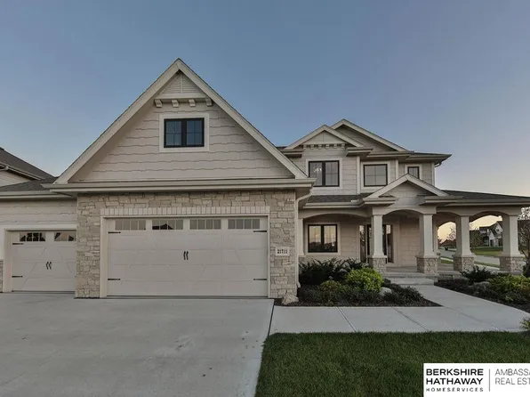 11416 S 122nd St, Papillion, NE 68046