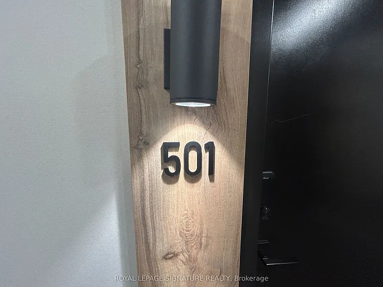 206 King St W #501 — Photo 2