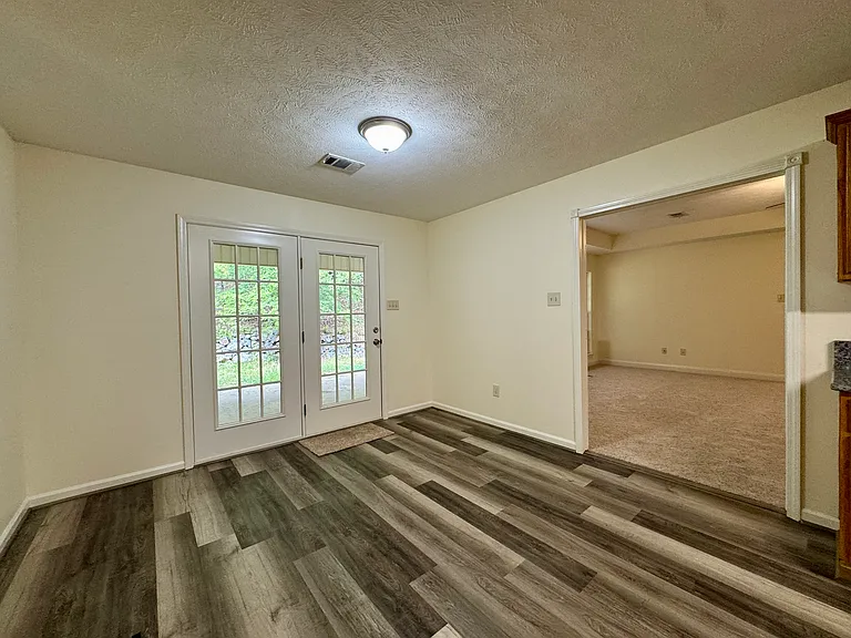 44 Kirkland Dr — Photo 13