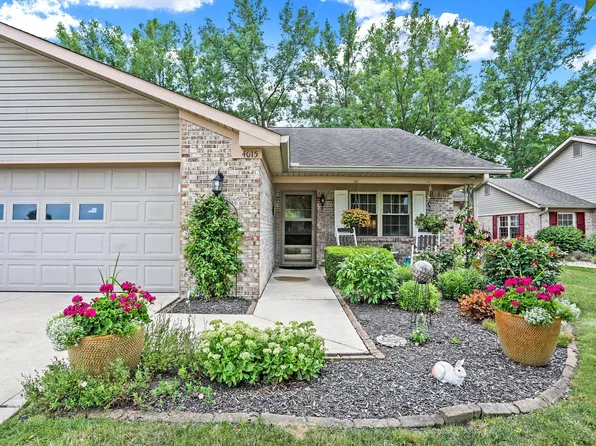 4015 Oak Trail Dr, Indianapolis, IN 46237