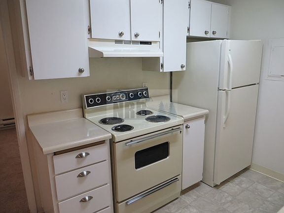 4th image of 4215 S 66th St APT 201