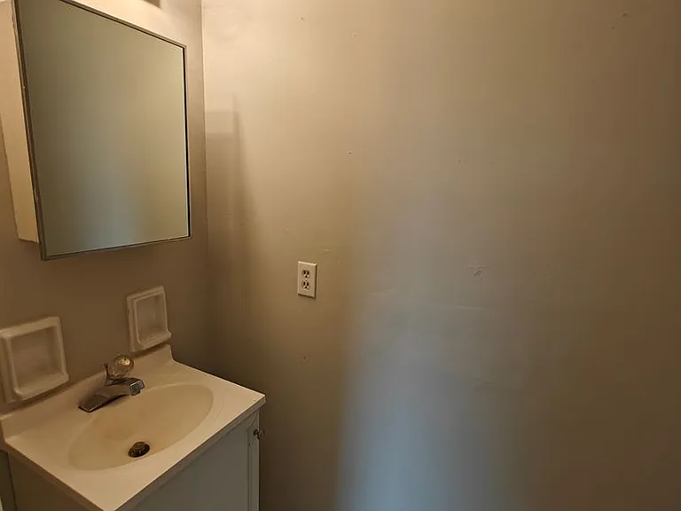 1442 Coachlite Dr — Photo 4