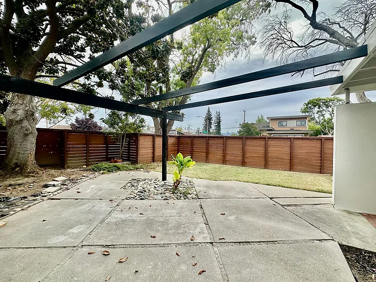 3081 McKinley Dr — Photo 19