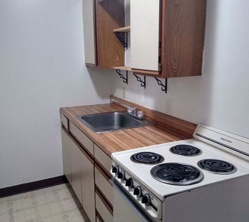 1st image of 736 Philadelphia St #10435661