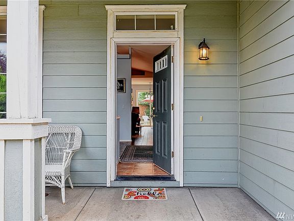 3rd image of 8813 NE 20th Pl