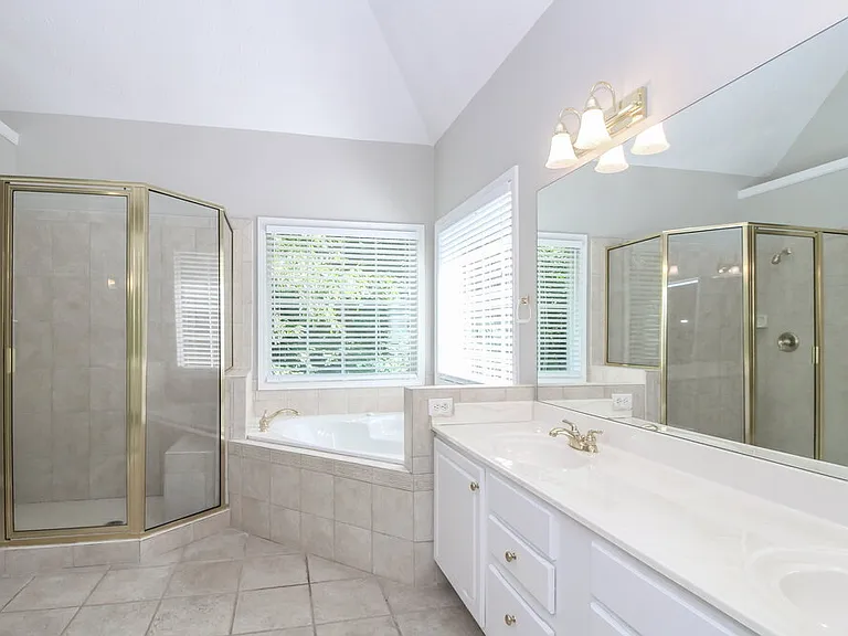 35 Goldfinch Dr — Photo 11