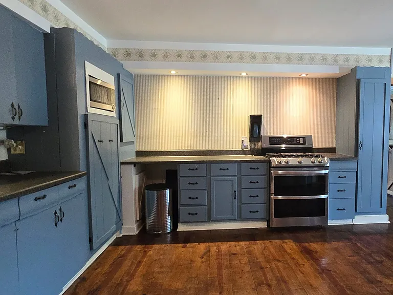 600 Dewey St — Photo 3