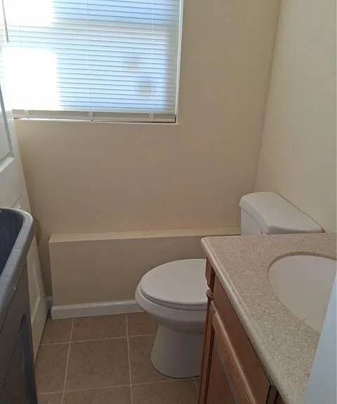 5485 Expressway Dr N — Photo 2