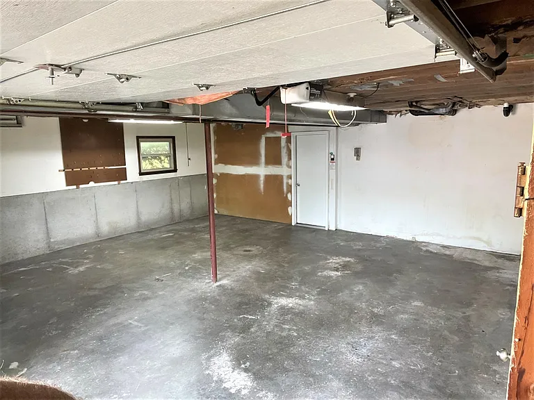 14585 Red Rock Dr — Photo 31