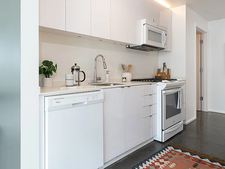 Slate Apartments — Photo 12