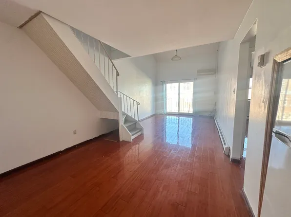 2873 Cropsey Ave APT 3, Brooklyn, NY 11214