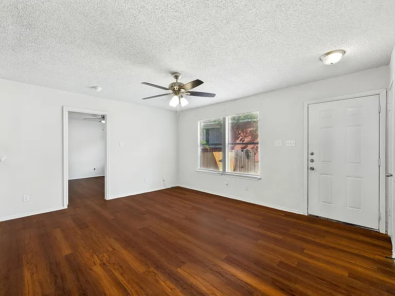 5707 Spring Meadow Rd #B — Photo 3