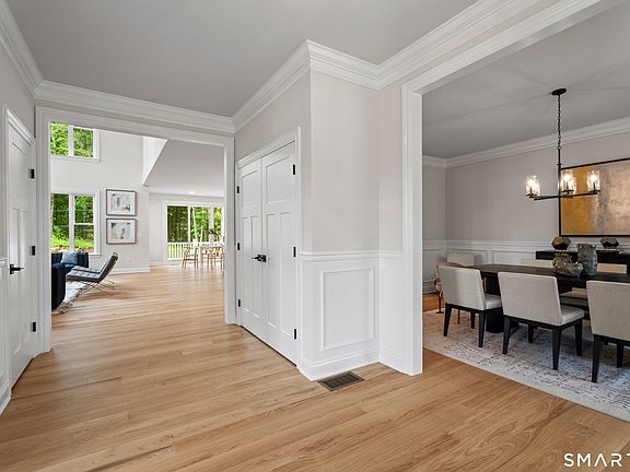 3rd image of 9 Twin Valley Road