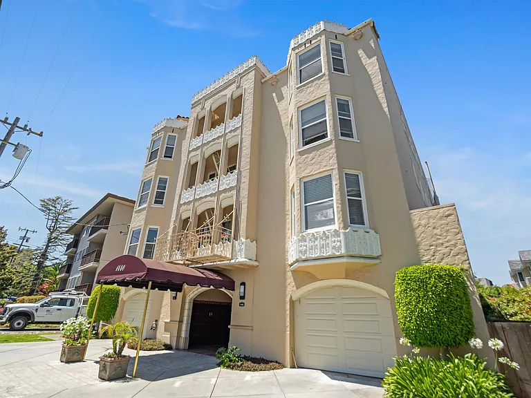 1440 Floribunda Apartments — Photo 1