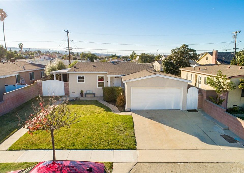 1st image of 23727 Alliene Ave
