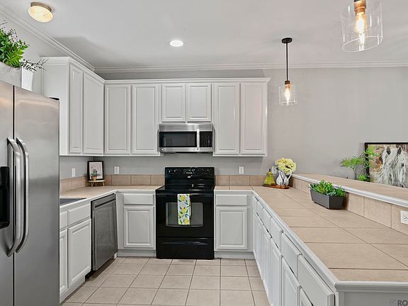 5th image of 2405 Brightside Dr APT 36