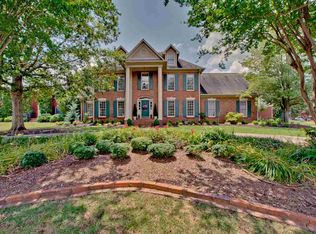 1608 Saint James Ct SE, Decatur, AL 35601