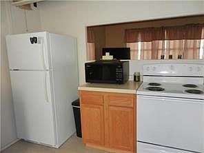 4th image of 512 S Northgate Dr