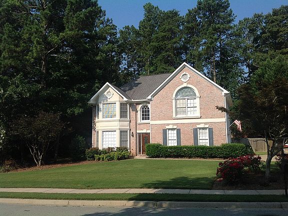 2nd image of 575 Silverberry Ln