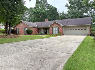 6933 Springlake Dr, Columbus, GA 31909