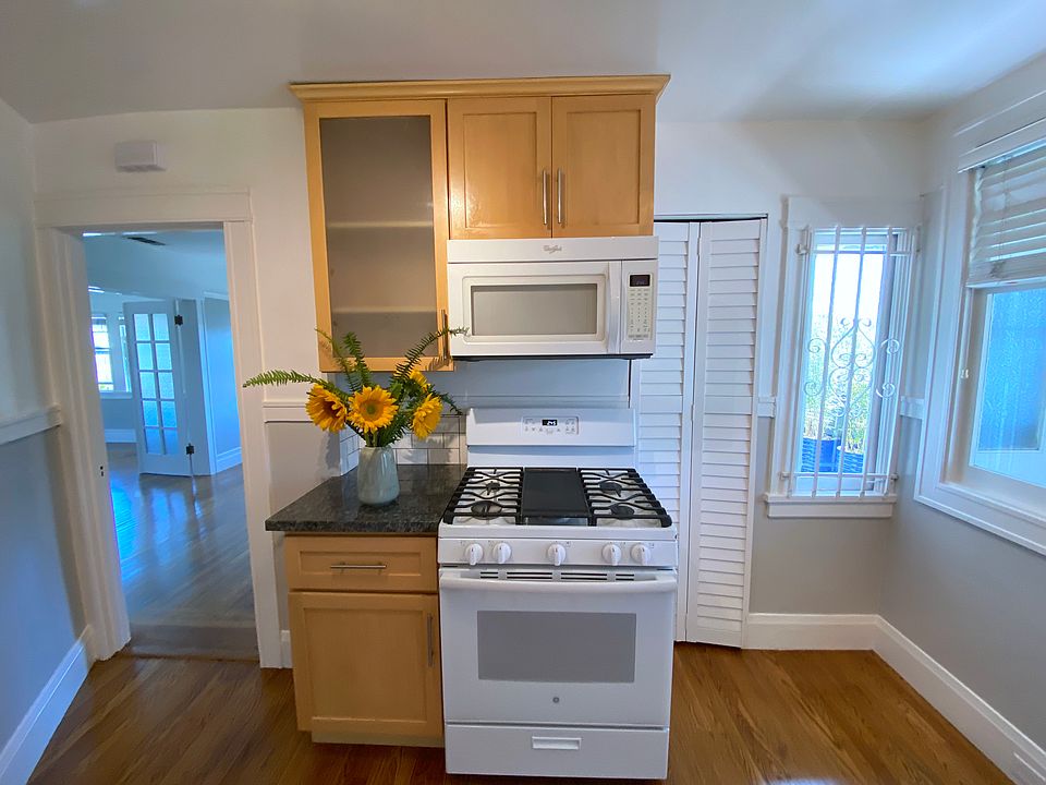 Kitchen-Looking South West