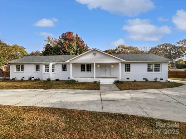 10120 Mount Holly Rd, Charlotte, NC 28214