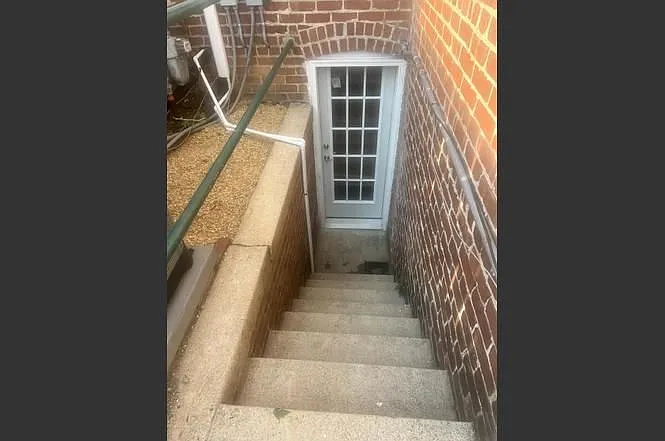 2905 Parkwood Ave #BASEMENT — Photo 6