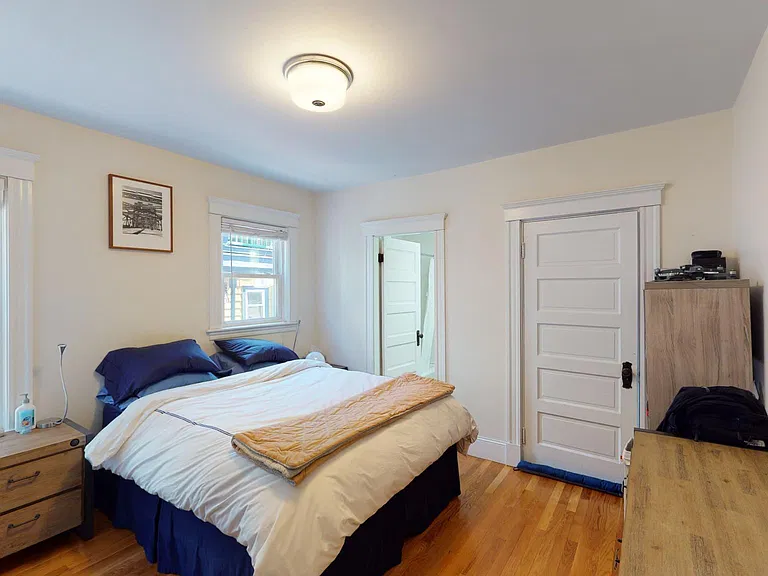 652 Green St — Photo 2
