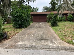 932 Village Dr, Ormond Beach, FL 32174