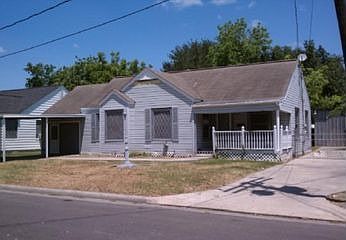 1st image of 808 Aron St